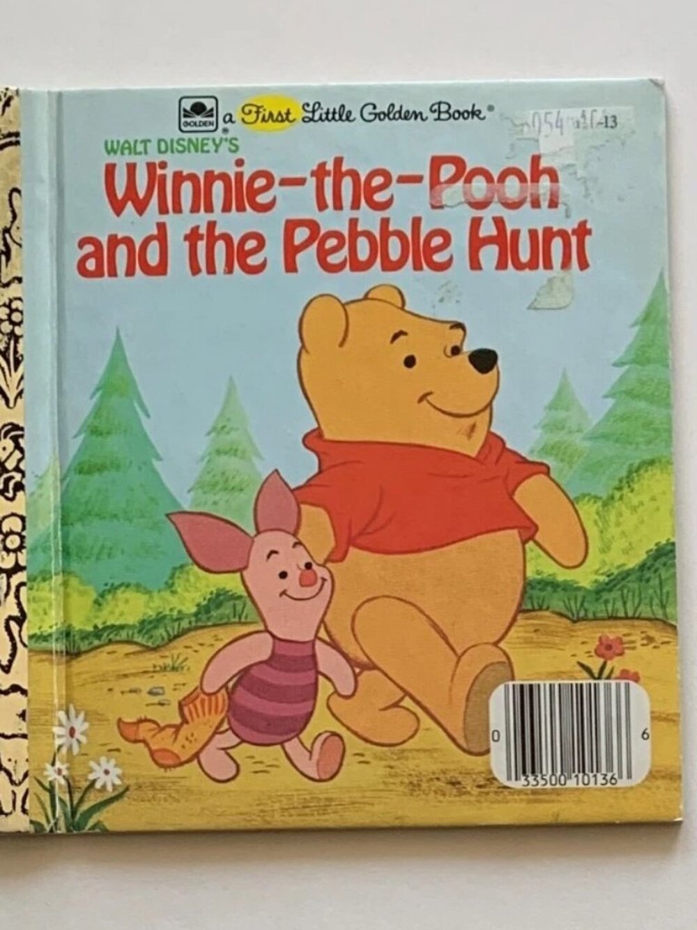 Winnie-the-Pooh and the Pebble Hunt (1982) Vintage Walt Disney Picture Book
